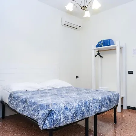 Konukevi Lia 3 La Spezia